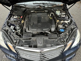 2012 Mercedes-Benz E 350 4MATIC Sedan – miniatura 17