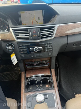 2012 Mercedes-Benz E 350 4MATIC Sedan - miniatura 24