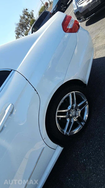 2012 Mercedes-Benz E 350 Sedan – miniatura 32
