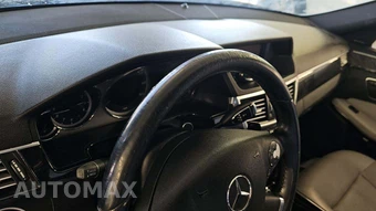 2012 Mercedes-Benz E 350 Sedan – miniatura 32