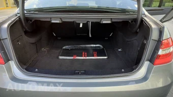 2012 Mercedes-Benz E 350 Sedan - miniatura 23