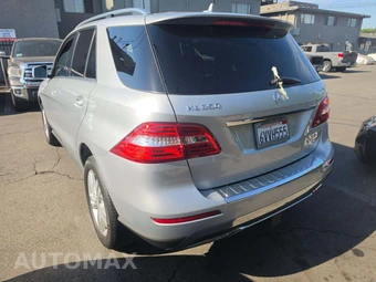 2012 Mercedes-Benz ML 350 - miniatura 2