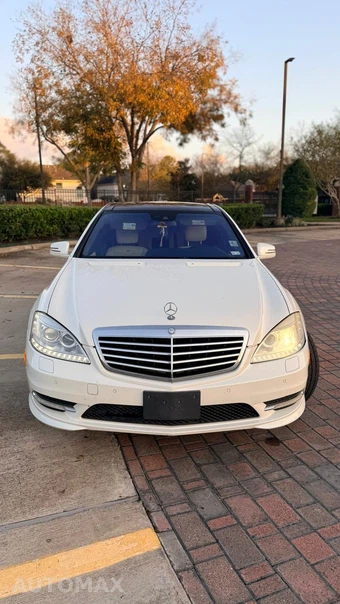 2012 Mercedes-Benz S-Class Sedan S 550 - miniatura 10