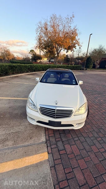 2012 Mercedes-Benz S-Class Sedan S 550 - miniatura 4