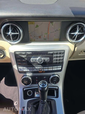 2012 Mercedes-Benz SLK 250 – miniatura 10
