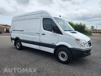 2012 Mercedes-Benz Sprinter 2500 Cargo Van Standard Roof 144.3" WB - miniatura 2