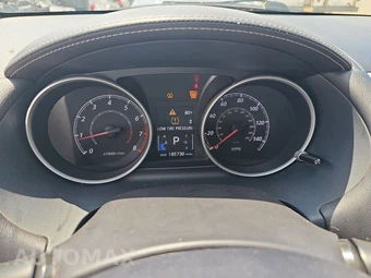 2012 Mitsubishi Outlander SE – miniatura 12