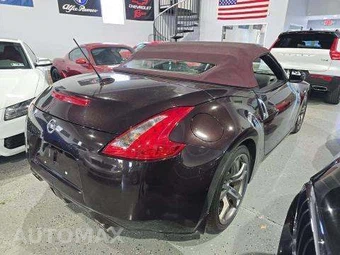 2012 Nissan 370Z Touring Convertible - miniatura 3