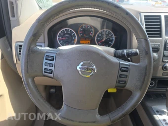 2012 Nissan Armada SV - miniatura 4