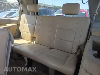 2012 Nissan Armada SV - miniatura 8