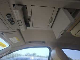 2012 Nissan Armada SV - miniatura 9