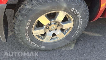 2012 Nissan Frontier PRO-4X Crew Cab Medium Bed – miniatura 38