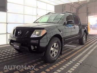 2012 Nissan Frontier PRO-4X Crew Cab Medium Bed