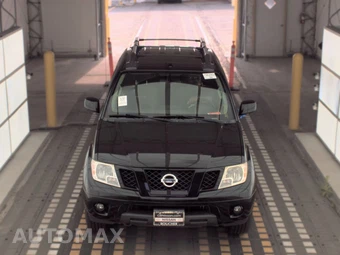 2012 Nissan Frontier PRO-4X Crew Cab Medium Bed – miniatura 2
