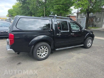 2012 Nissan Frontier SL Crew Cab Medium Bed - miniatura 3
