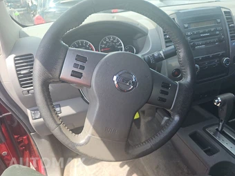 2012 Nissan Frontier SL Crew Cab Medium Bed – miniatura 10