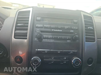 2012 Nissan Frontier SL Crew Cab Medium Bed – miniatura 11