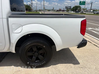 2012 Nissan Frontier SV Crew Cab Medium Bed - miniatura 11