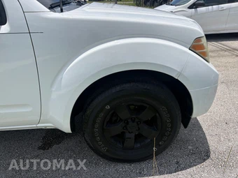 2012 Nissan Frontier SV Crew Cab Medium Bed - miniatura 16