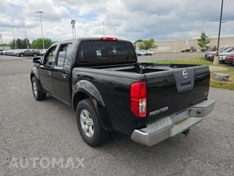 2012 Nissan Frontier SV Crew Cab Medium Bed - miniatura 2
