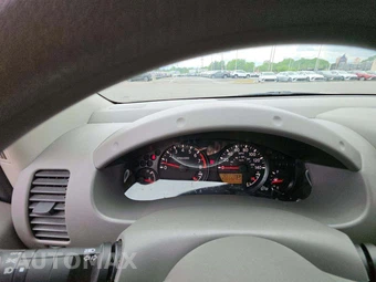 2012 Nissan Frontier SV Crew Cab Medium Bed - miniatura 9