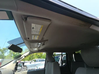 2012 Nissan Frontier SV Crew Cab Medium Bed - miniatura 17