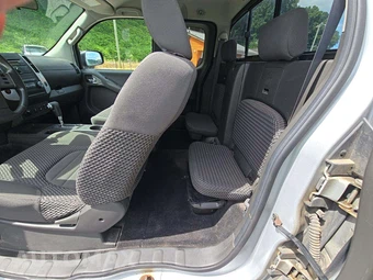 2012 Nissan Frontier SV Extended Cab Medium Bed – miniatura 10