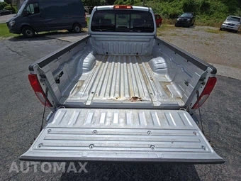 2012 Nissan Frontier SV Extended Cab Medium Bed – miniatura 11