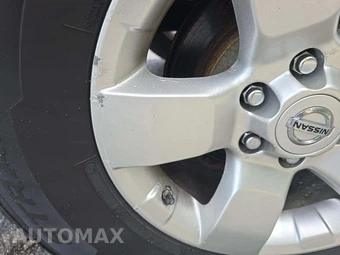 2012 Nissan Frontier SV Extended Cab Medium Bed – miniatura 25