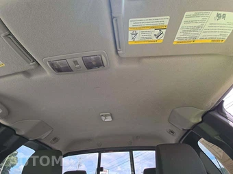 2012 Nissan Frontier SV Extended Cab Medium Bed – miniatura 8