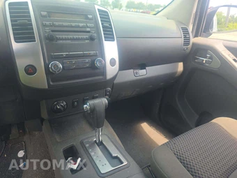 2012 Nissan Frontier SV Extended Cab Medium Bed – miniatura 10