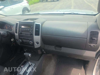2012 Nissan Frontier SV Extended Cab Medium Bed – miniatura 19