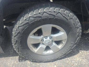 2012 Nissan Frontier SV Extended Cab Medium Bed – miniatura 35