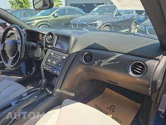2012 Nissan GT-R Premium - miniatura 19