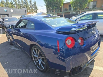 2012 Nissan GT-R Premium - miniatura 2
