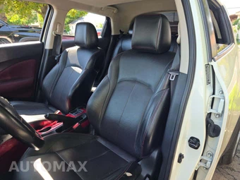 2012 Nissan JUKE SL – miniatura 6