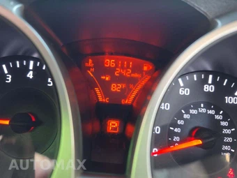 2012 Nissan JUKE SL – miniatura 9