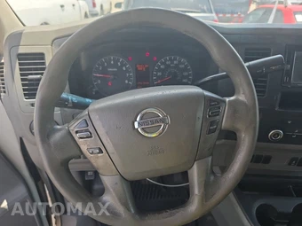 2012 Nissan NV1500 Cargo SV 146.1" WB - miniatura 10