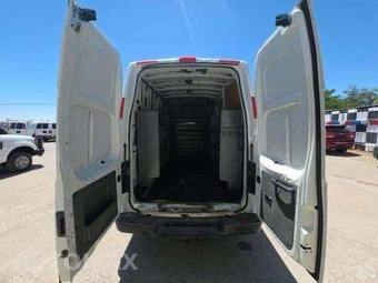 2012 Nissan NV2500 HD Cargo S High Roof 146.1" WB - miniatura 14