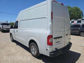 2012 Nissan NV2500 HD Cargo S High Roof 146.1" WB - miniatura 2