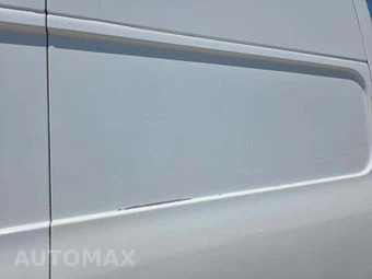 2012 Nissan NV2500 HD Cargo S High Roof 146.1" WB - miniatura 26