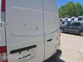2012 Nissan NV2500 HD Cargo S High Roof 146.1" WB - miniatura 27