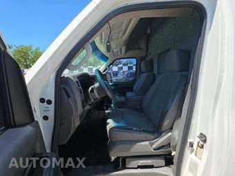 2012 Nissan NV2500 HD Cargo S High Roof 146.1" WB - miniatura 6