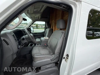 2012 Nissan NV2500 HD Cargo S High Roof 146.1" WB - miniatura 14