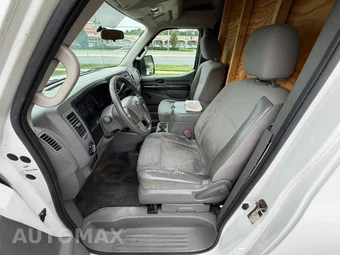 2012 Nissan NV2500 HD Cargo S High Roof 146.1" WB - miniatura 15