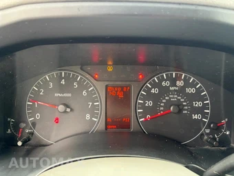 2012 Nissan NV2500 HD Cargo S High Roof 146.1" WB - miniatura 18