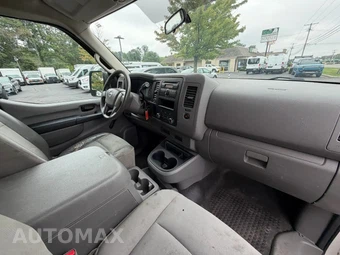 2012 Nissan NV2500 HD Cargo S High Roof 146.1" WB - miniatura 21