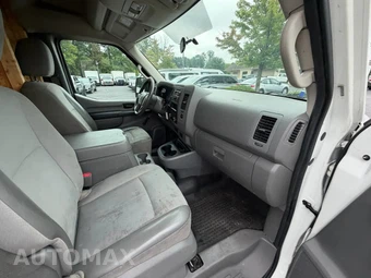 2012 Nissan NV2500 HD Cargo S High Roof 146.1" WB - miniatura 23