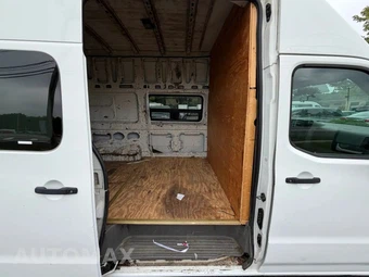 2012 Nissan NV2500 HD Cargo S High Roof 146.1" WB - miniatura 27