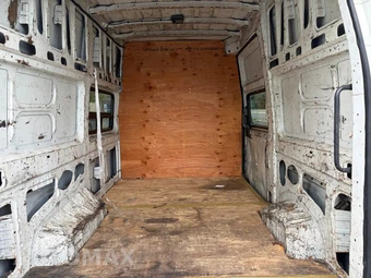 2012 Nissan NV2500 HD Cargo S High Roof 146.1" WB - miniatura 31